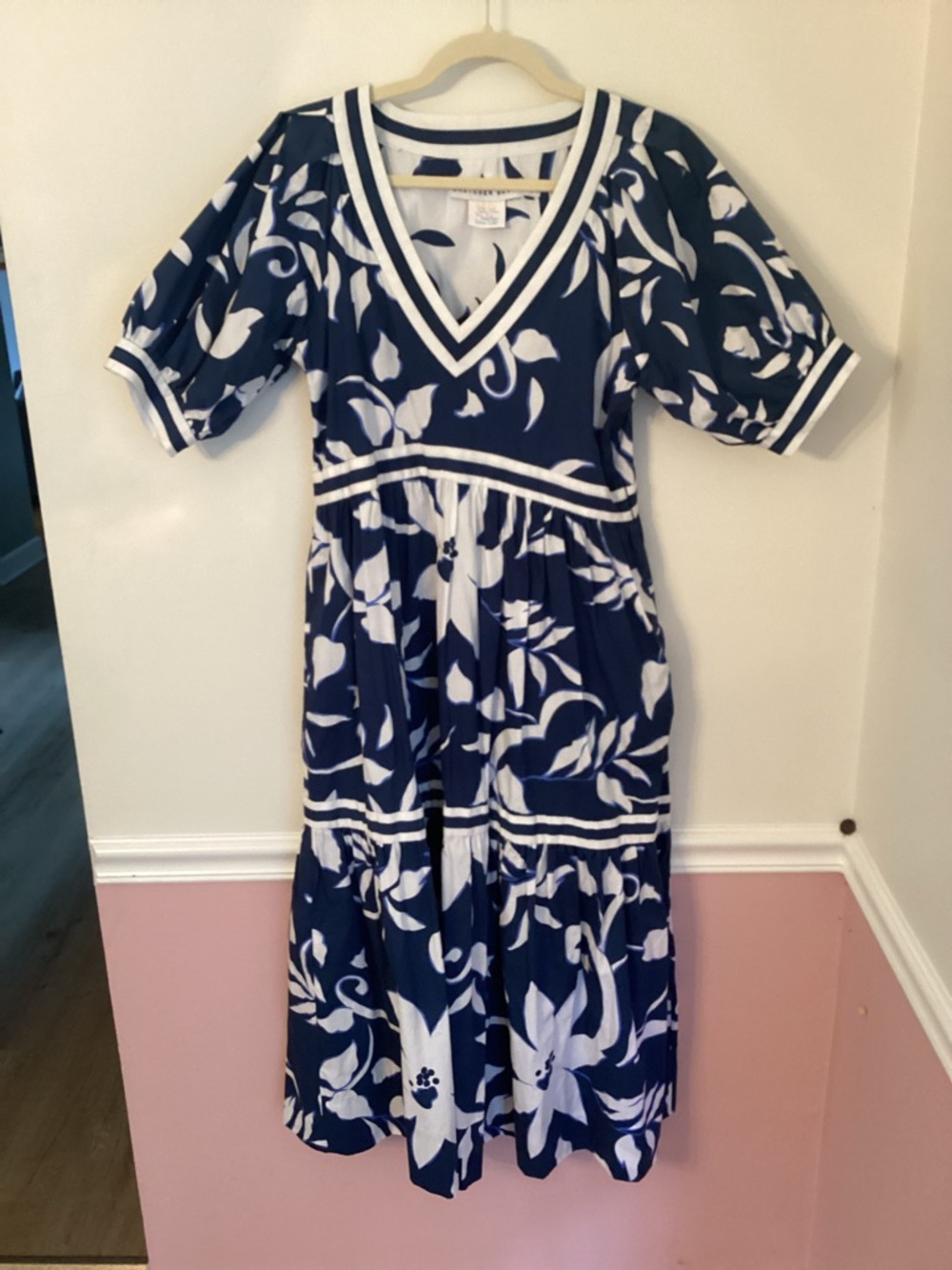 Gretchen Scott Designs Navy and White Floral Midi Dress Size Small